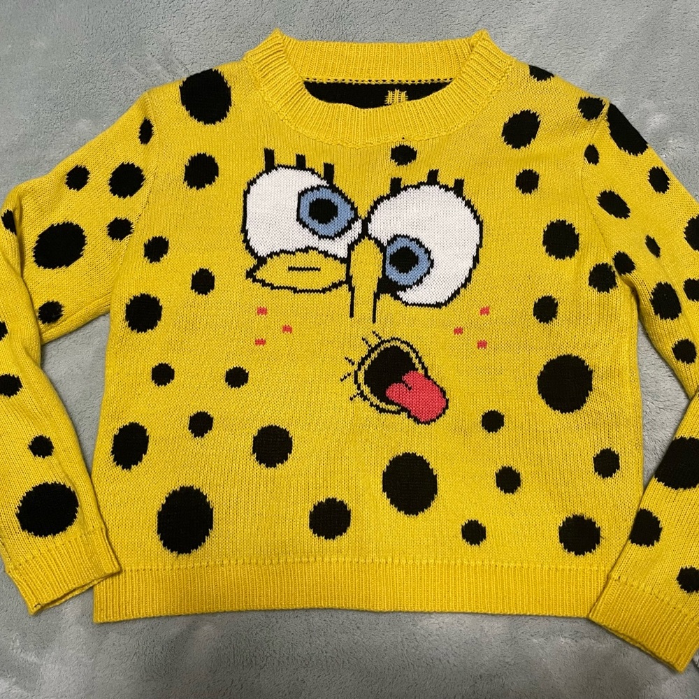 Sponge Bob Yellow and Black women’s Sweater size XS